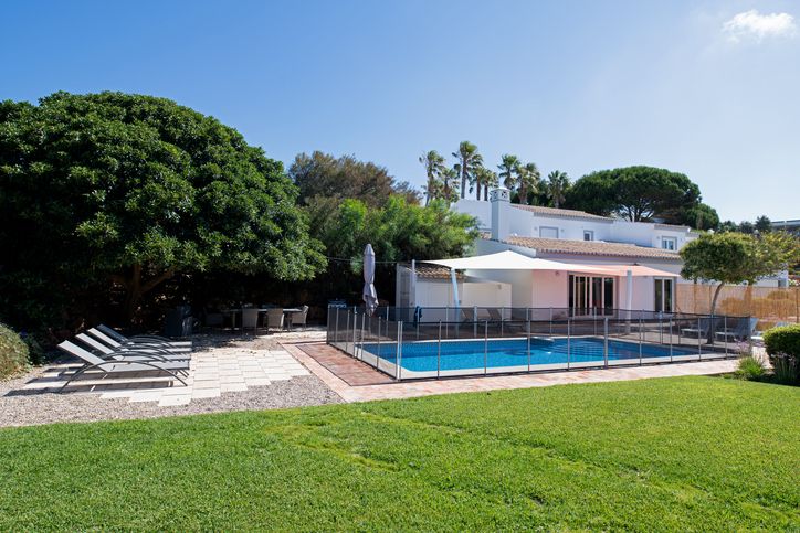 Swimming Pool Shade Sail